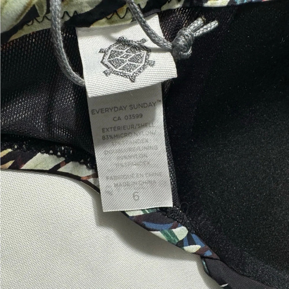 NWT Everyday Sunday Bikini Top  Midnight Multi Colour Palm Size 6 D Cup - Picture 7 of 8